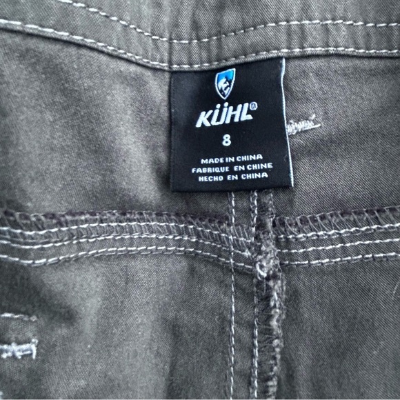 Kuhl Womens Free Range Hiking Outdoor Cargo Shorts
Gray-Green | Size 8 - Picture 4 of 6